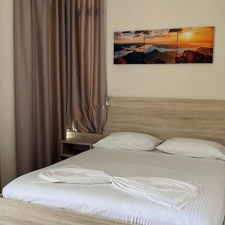 Hotel Jon Dhërmi Kültér fotó