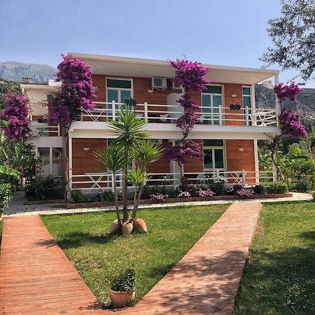Hotel Jon Dhërmi Kültér fotó