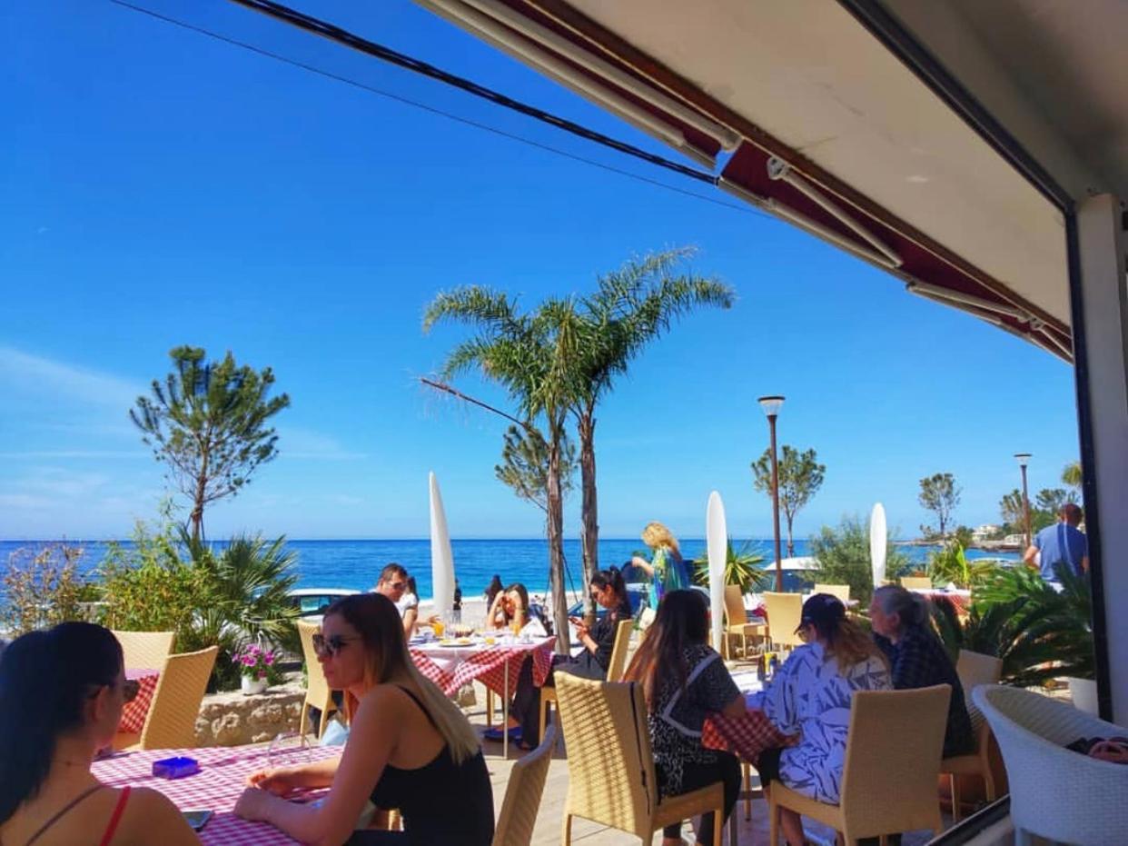 Hotel Jon Dhërmi Kültér fotó
