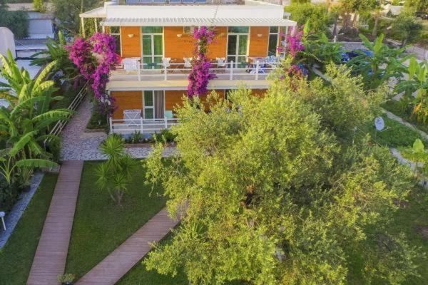 Hotel Jon Dhërmi Kültér fotó