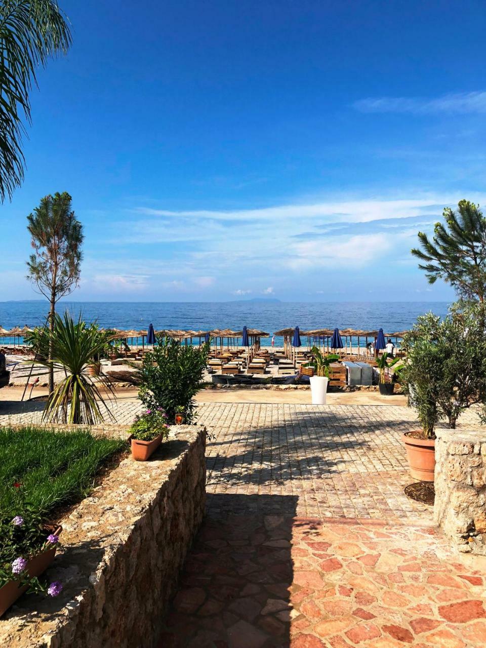 Hotel Jon Dhërmi Kültér fotó