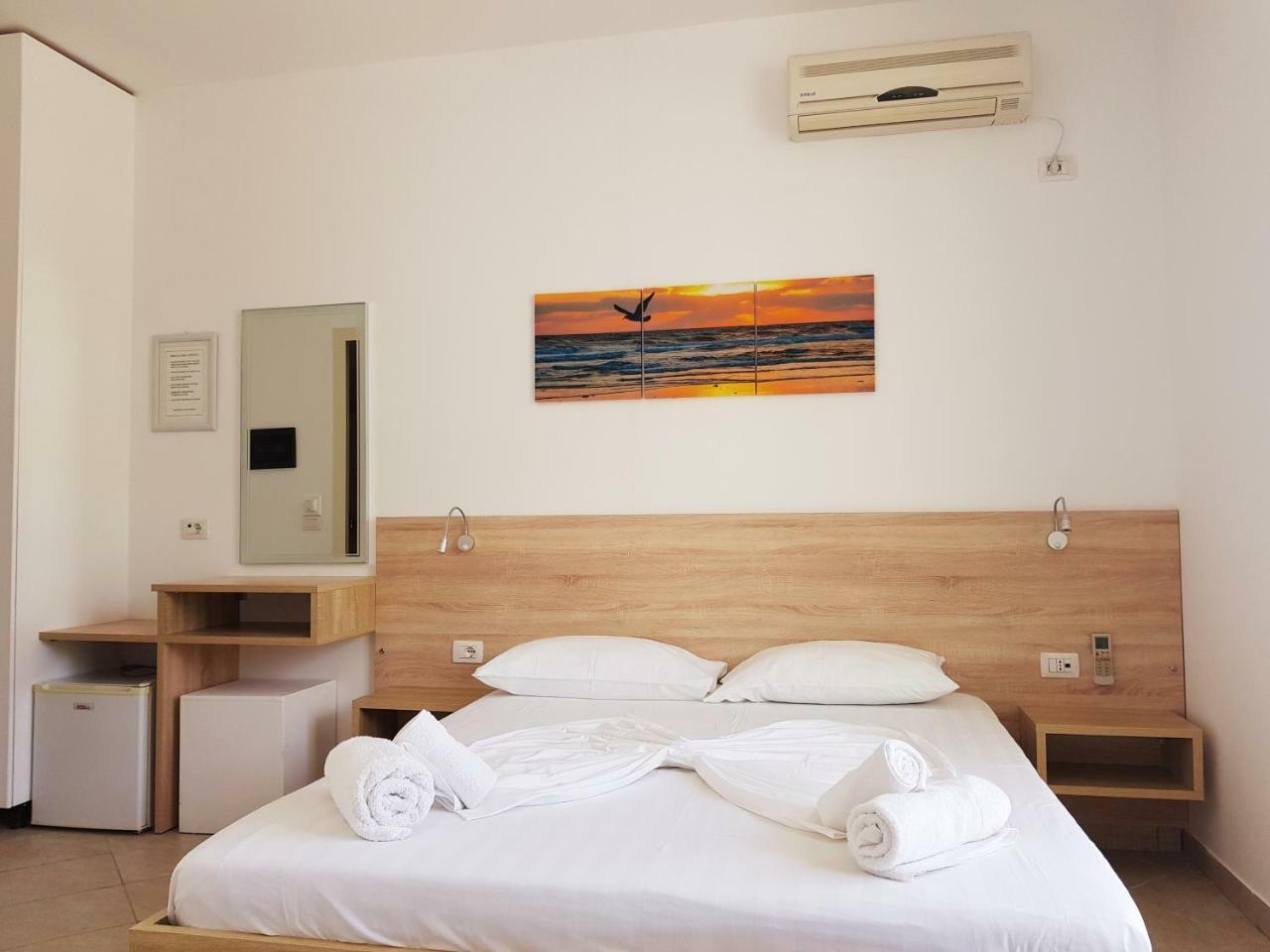 Hotel Jon Dhërmi Kültér fotó