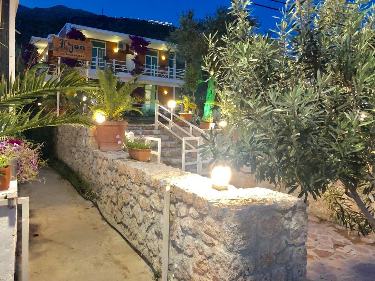 Hotel Jon Dhërmi Kültér fotó