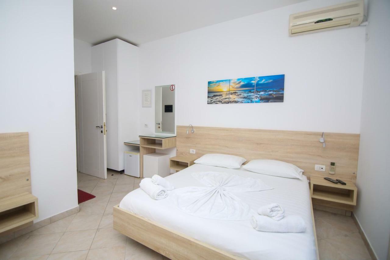Hotel Jon Dhërmi Kültér fotó