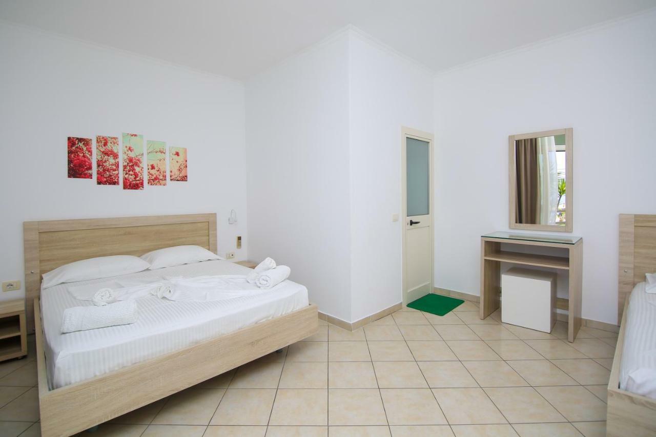 Hotel Jon Dhërmi Kültér fotó