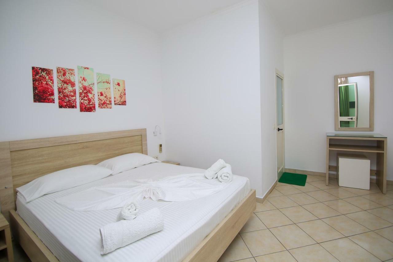 Hotel Jon Dhërmi Kültér fotó